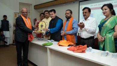 शिक्षक असल्याचा सार्थ अभिमान बाळगा : डॉ. शैलेद्र देवळाणकर शिक्षक असल्याचा सार्थ अभिमान बाळगा : डॉ. शैलेद्र देवळाणकर