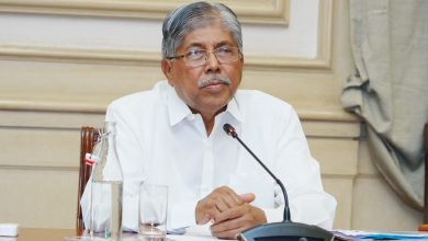दुष्काळग्रस्त भागातील विद्यार्थ्यांकडून परीक्षा शुल्क घेऊ नका; घेतले असल्यास परत करा- उच्च व  तंत्र शिक्षण मंत्री चंद्रकांत पाटील