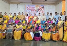 कोथरूड मध्ये नवरात्रीनिमित्त महिला सफाई कर्मचाऱ्यांचा सन्मान..