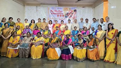 कोथरूड मध्ये नवरात्रीनिमित्त महिला सफाई कर्मचाऱ्यांचा सन्मान..