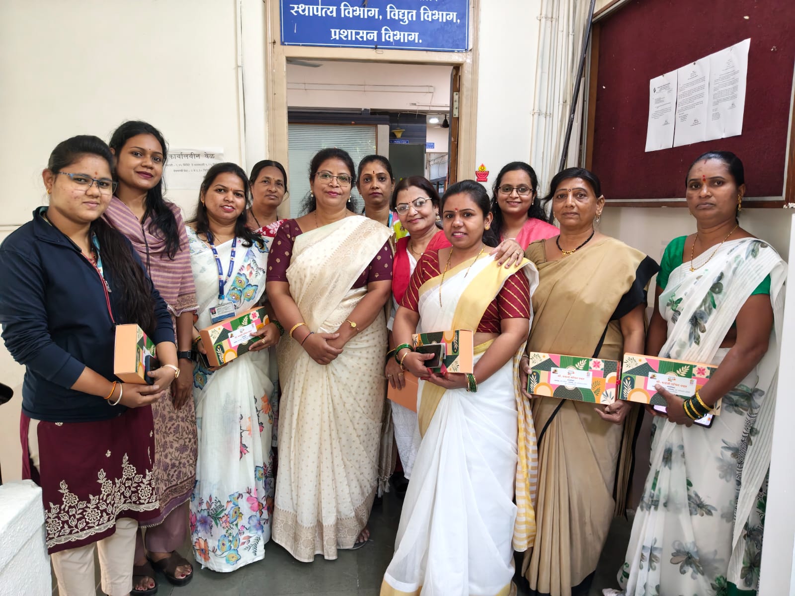 नवरात्रीनिमित्त महिला शक्तीचा सन्मान: नगरसेविका रूपाली पवार आणि साईनाथ मित्र मंडळ ट्रस्टच्या वतीने नऊ दिवस नऊ दुर्गा सन्मान सोहळा