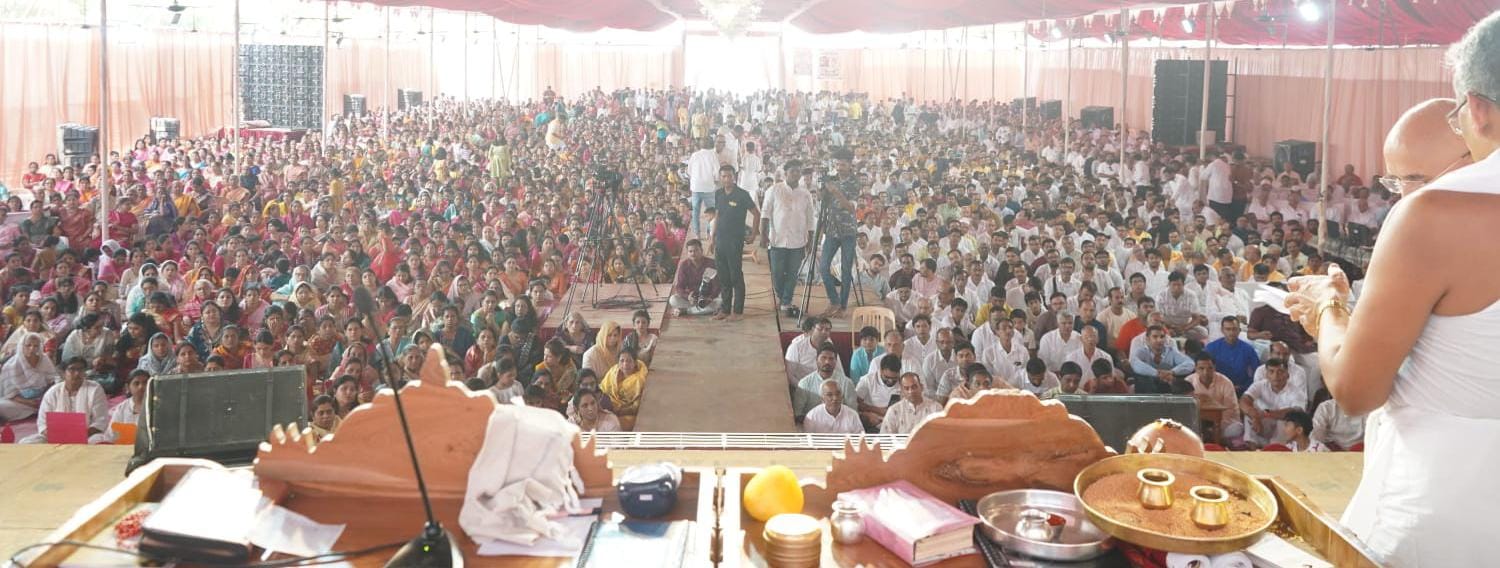 खराडी मध्ये जैनेश्वरी दीक्षा महोत्सव उत्साहात संपन्न खराडी मध्ये जैनेश्वरी दीक्षा महोत्सव उत्साहात संपन्न